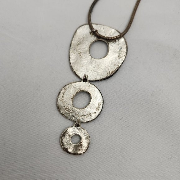 Cecile Jeanne triple hoop pendant - Picture 5 of 7